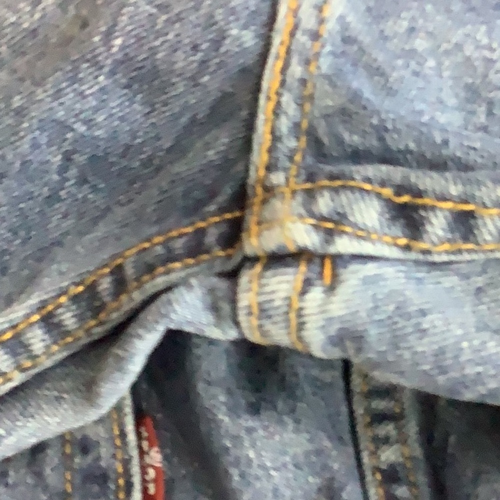 Men’s Levi’s 550 size 34 X 30 medium wash straight leg Classic 5 pocket EUC - Picture 13 of 13